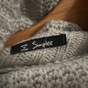 Simple Women's Gray Shawl